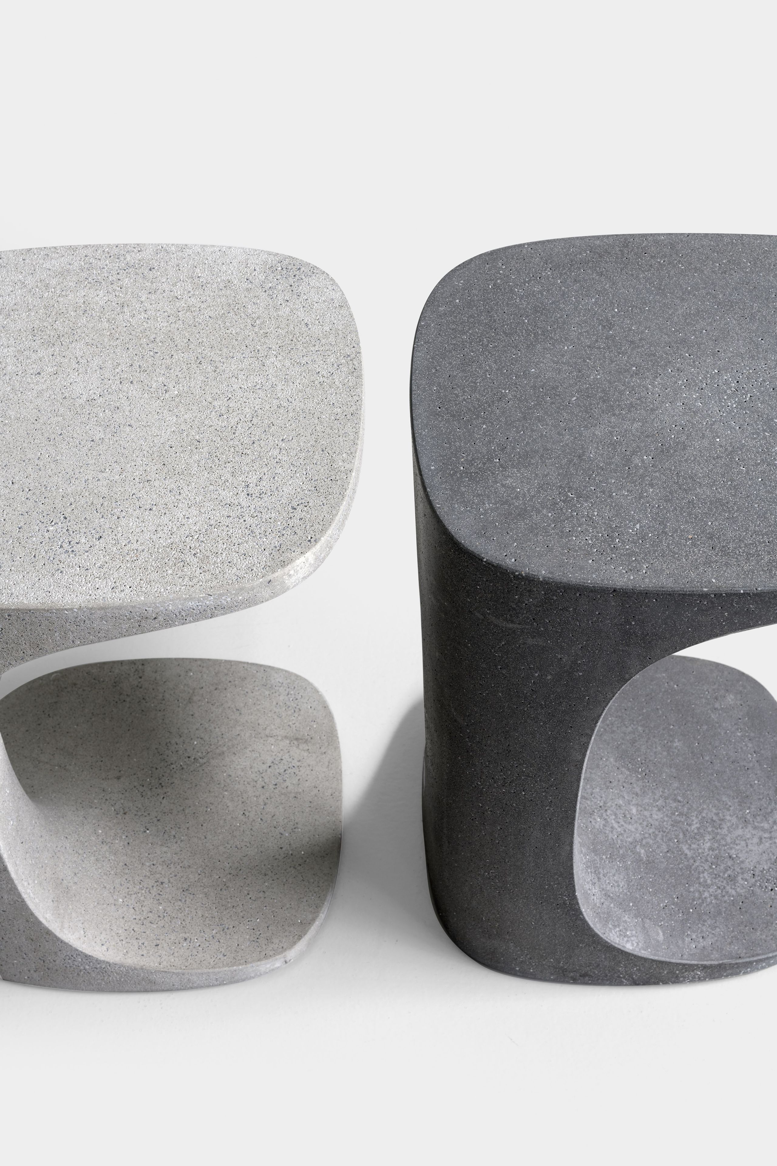 Квадратный бетонный журнальный столик Kristalia шрифт ARCH-00114120 - Вид №1