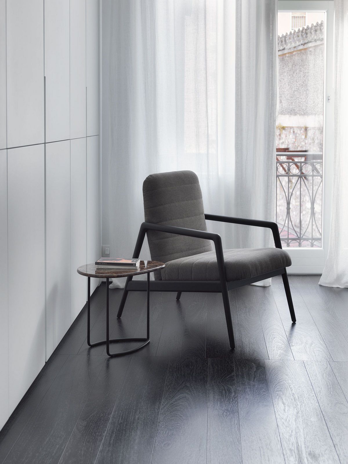 Marble high side table Casamania & Horm ARCH-00047405 - Вид №1