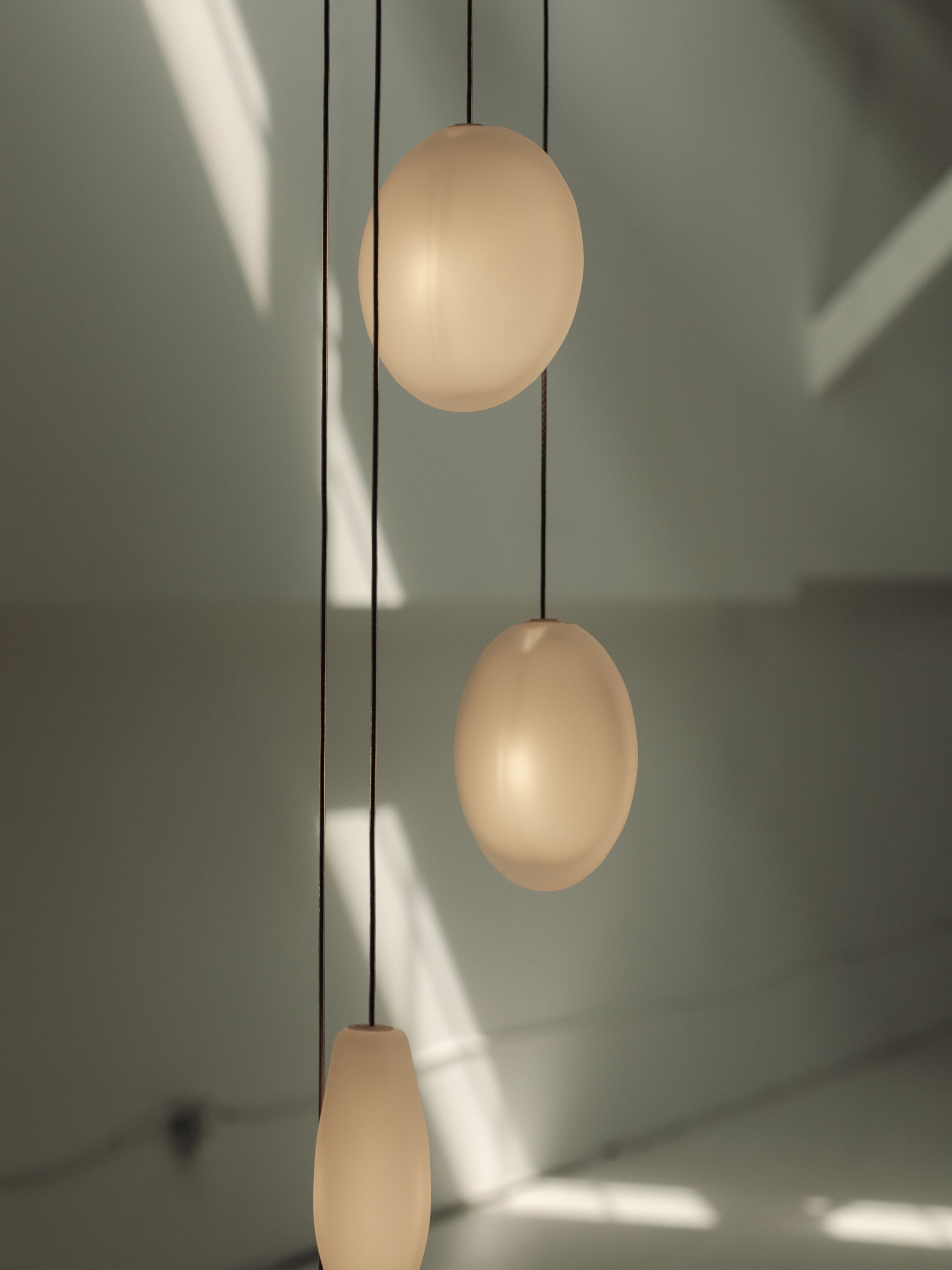 Стеклянный подвесной светильник Matthew McCormick OVA ARCH-00106529 - Вид №6