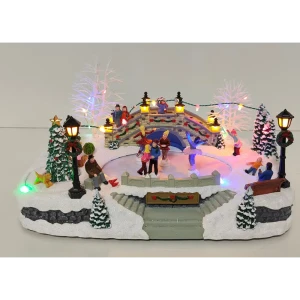 Рождественская деревня KREAFORTA Каток в парке