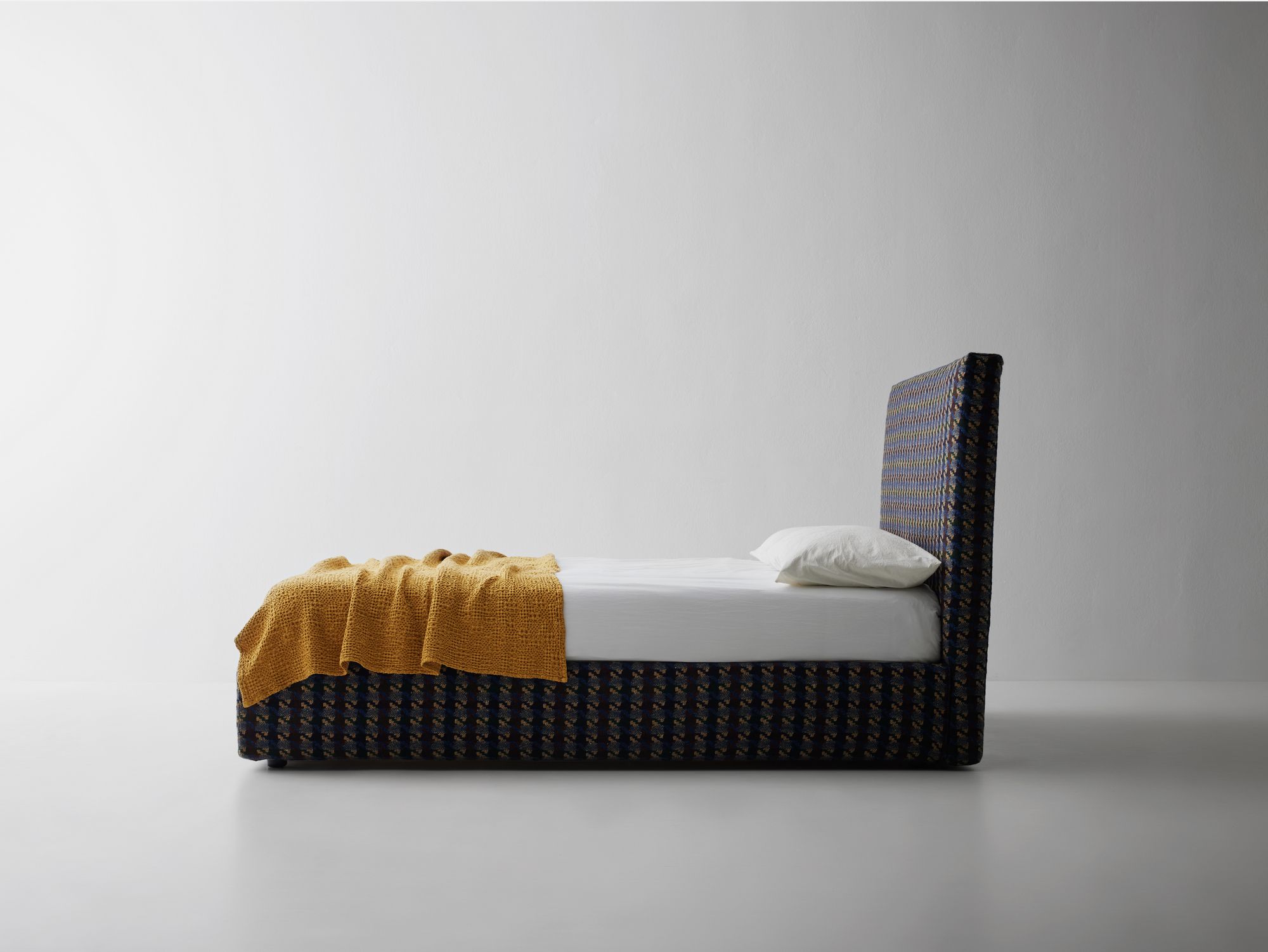 Двуспальная кровать для хранения ткани Bolzan NOAH ARCH-00056256 - Вид №1