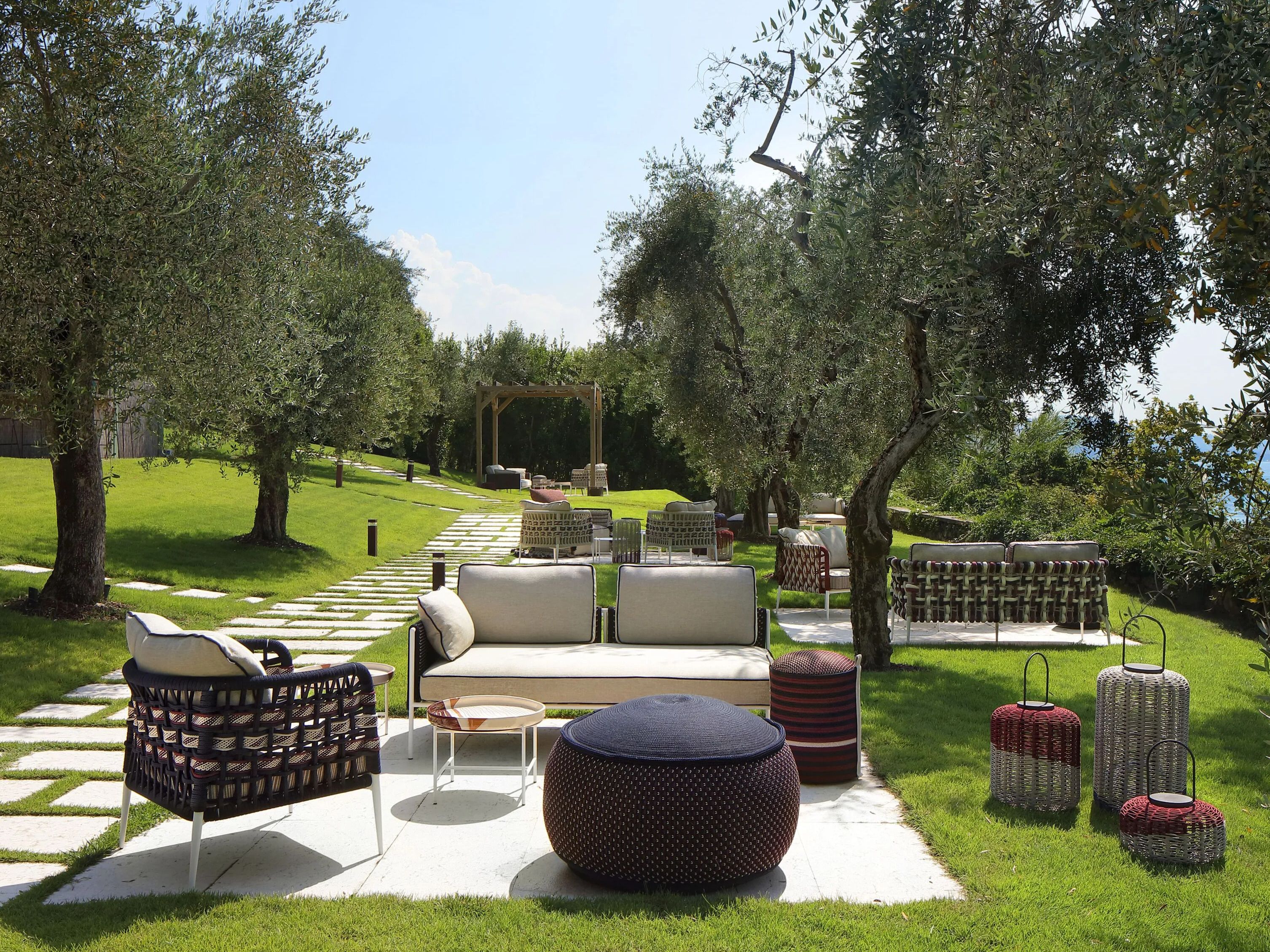 Ручная швейная наружная цилиндрическая пуфик Nodo Italia Antonio Marras + Nodo Italia ARCH-00069396 - Вид №19