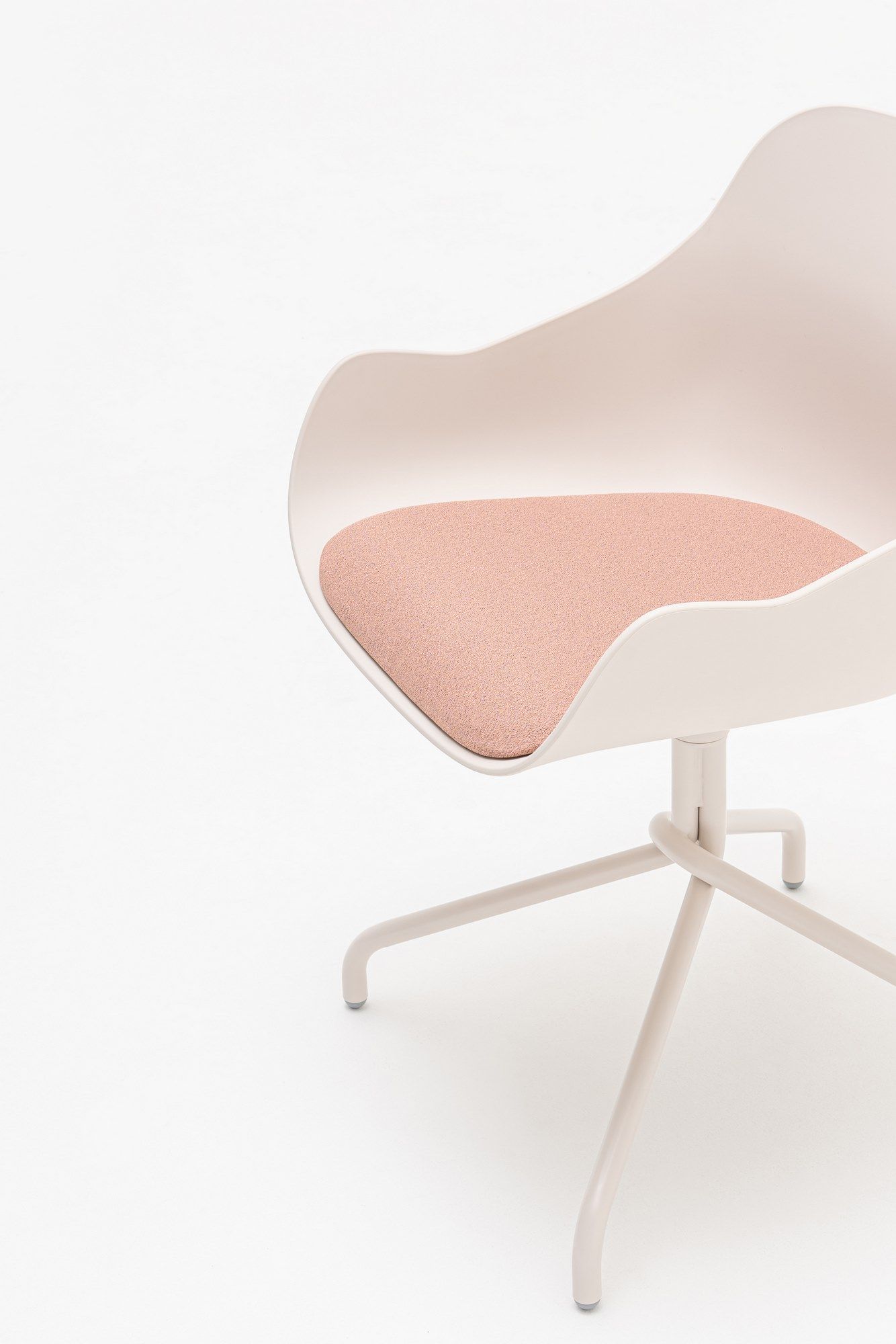 Вращающееся кресло из полипропилена со встроенной подушкой MDD Baltic ARCH-00118371 - Вид №31