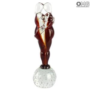 4485 ORIGINALMURANOGLASS Скульптура Над миром властвует любовь - муранское стекло OMG 6 см