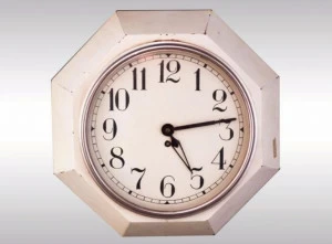 Woka Lamps Vienna Настенные металлические часы