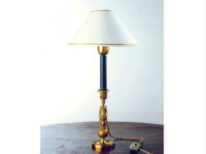 Бронзовая настольная лампа