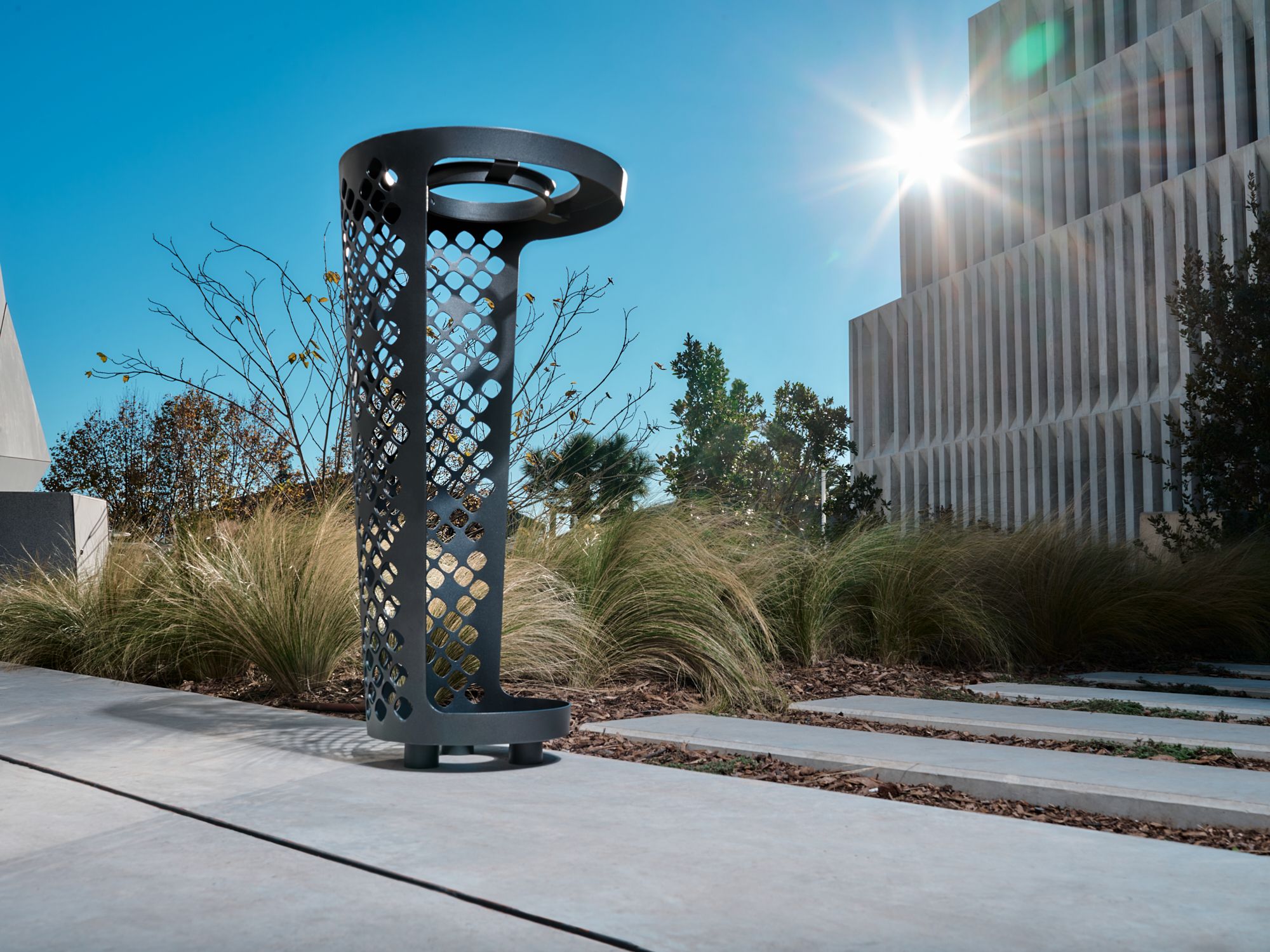 Наружная стальная стойка для мусора CYRIA Elinium ARCH-00062621 - Вид №2