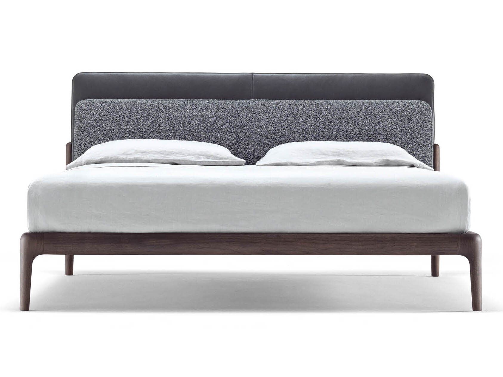 Кровать из массива дерева с мягким изголовьем BertO BOWERY ARCH-00011230