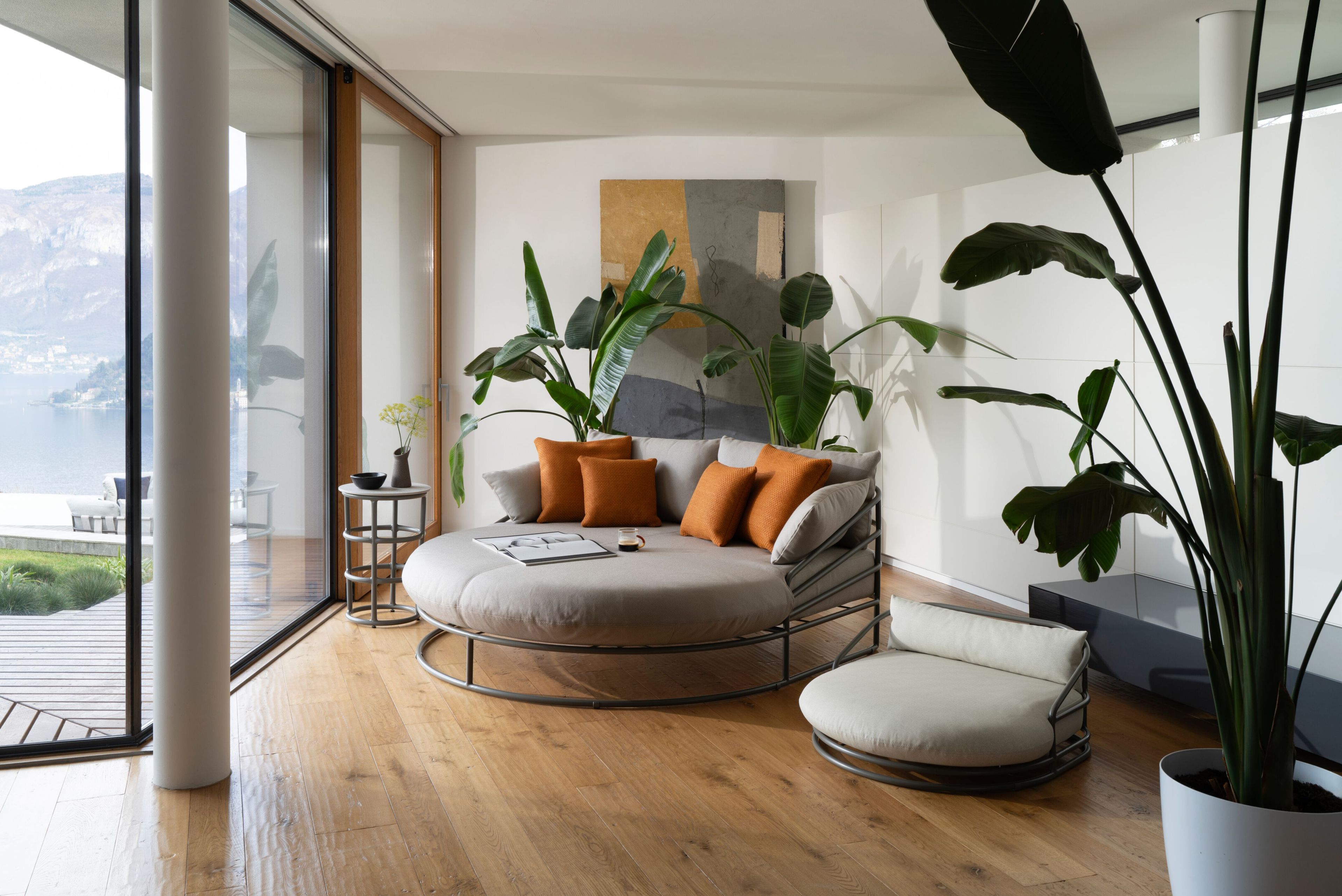 Высокий круглый журнальный столик в HPL Rever Liberty ARCH-00076066 - Вид №1