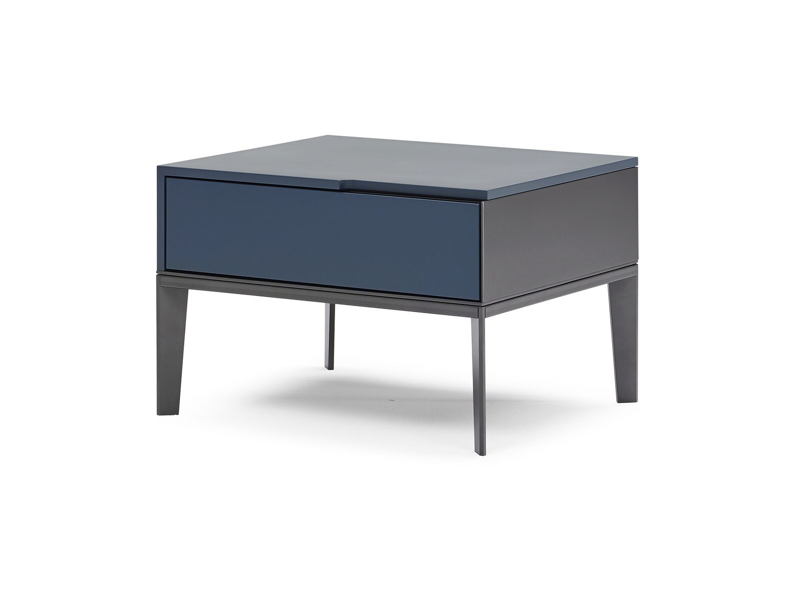 Лакированная деревянная тумбочка с ящиками Natuzzi Italia Mondrian ARCH-00006500