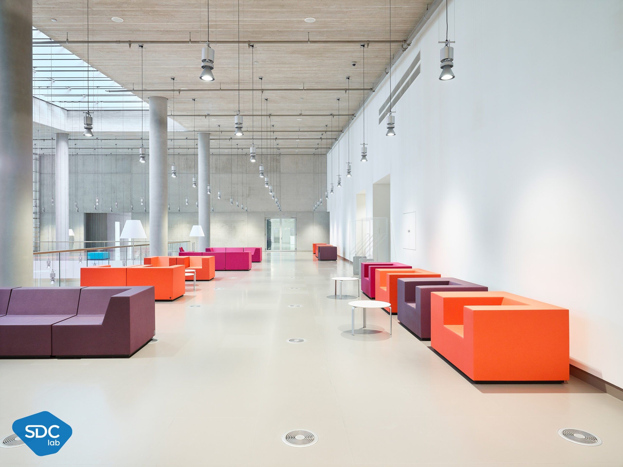 Кресло QM Foam с подлокотниками для контракта Quinze & Milan Rpbw ARCH-00125559 - Вид №3