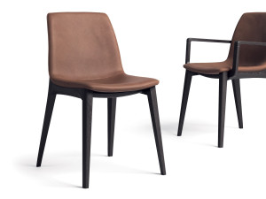 Кожаный мягкий стул