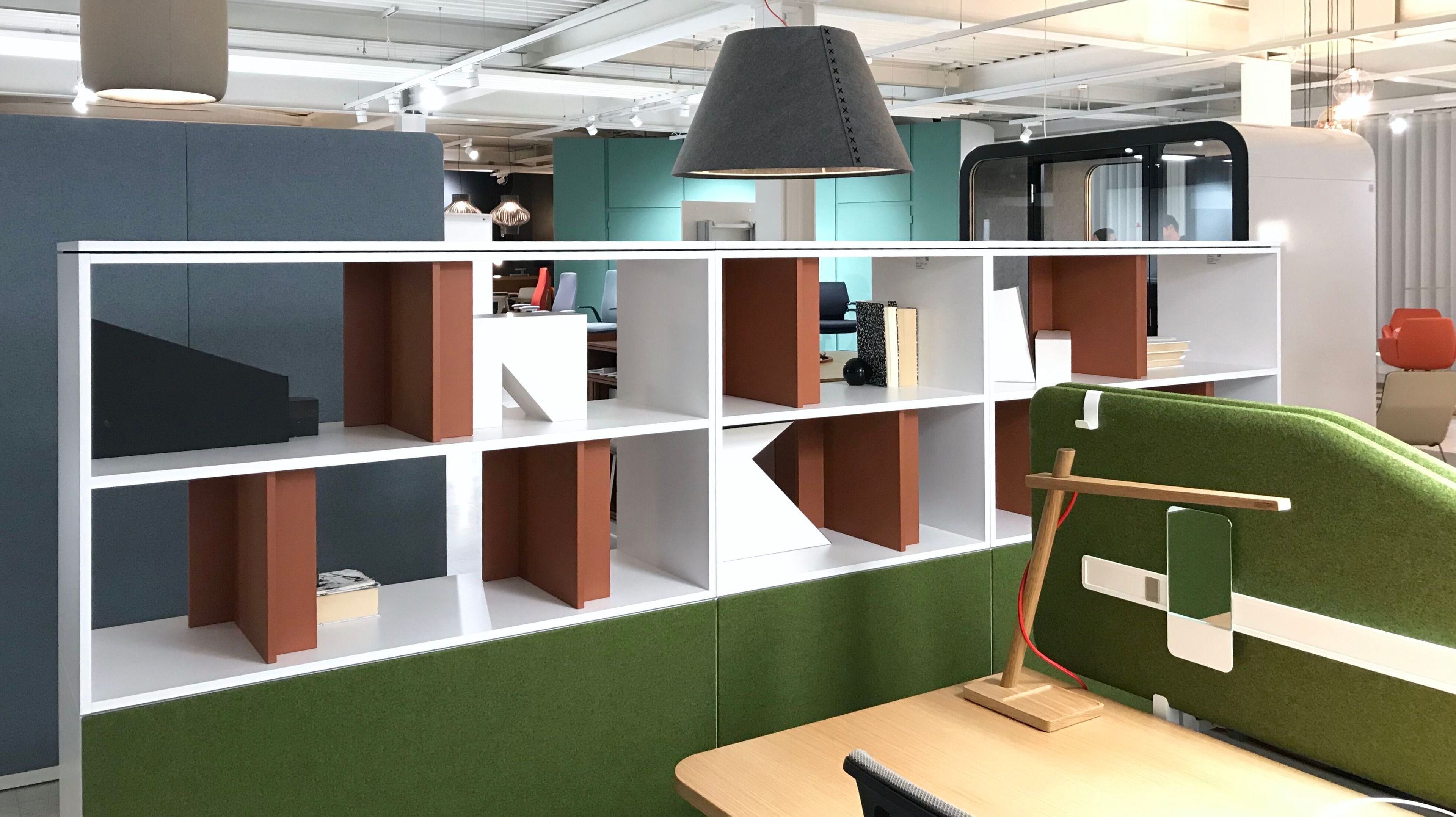 Высокий офисный шкаф из меламина с распашными дверями Haworth Be_Hold ARCH-00052303 - Вид №3