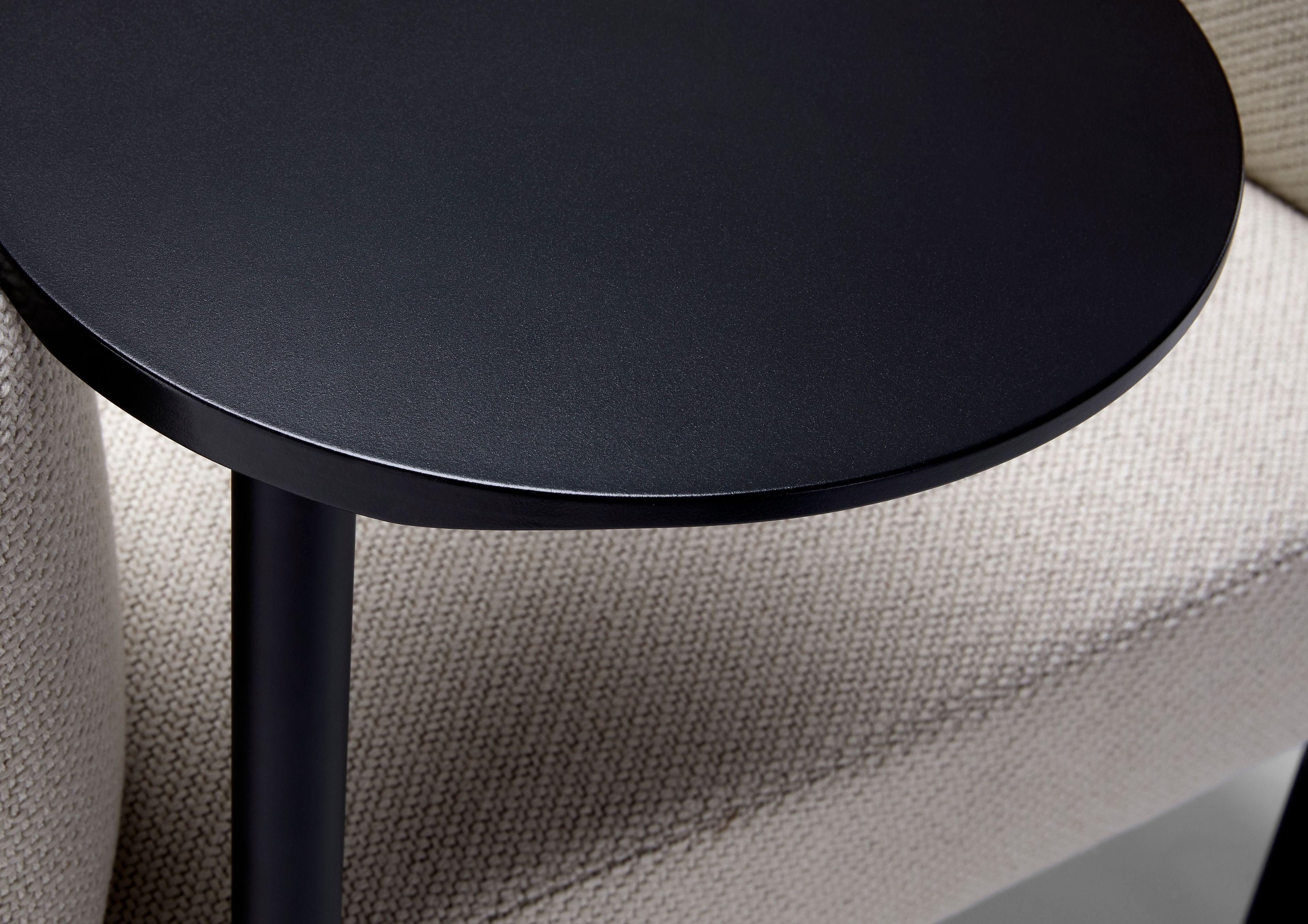 Круглый журнальный столик из МДФ Ross Gardam Adapt ARCH-00011637 - Вид №1