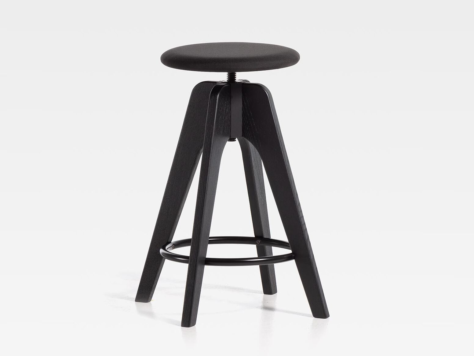 Регулируемая по высоте деревянная табуретка с мягким сиденьем SIPA Tommy ARCH-00150891