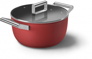 CKFC2411RDM Посуда / кастрюля с двумя ручками и крышкой 24 см, красная SMEG