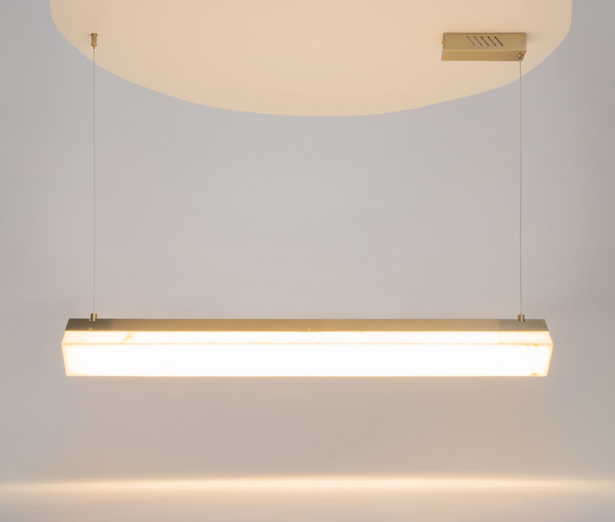 Алебастр светодиодный подвесной светильник Maytoni PETRA ARCH-00128142 - Вид №1