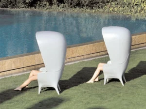 BD Barcelona Design Садовое кресло из полиэтилена с высокой спинкой Showtime