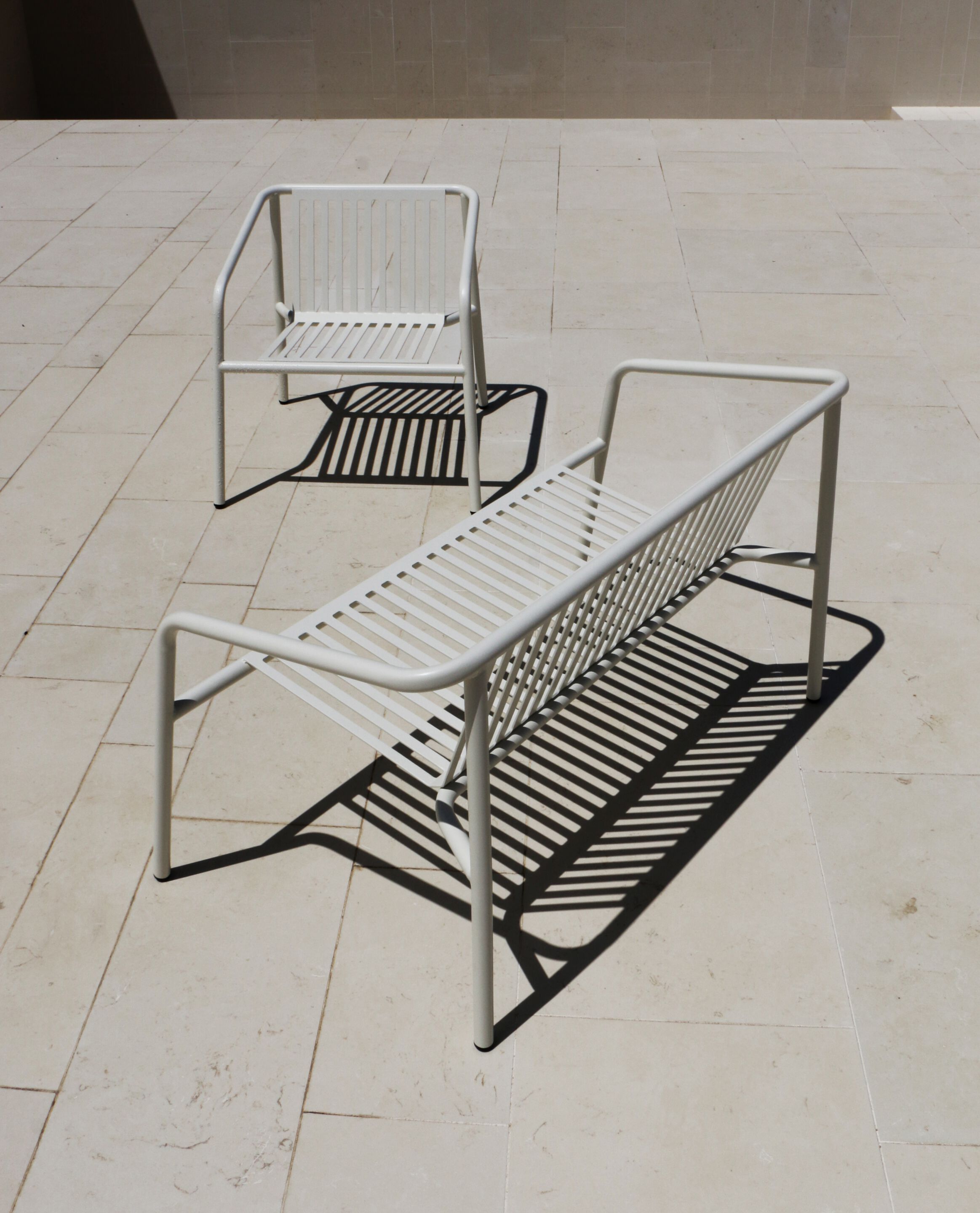 Алюминиевая садовая скамейка со спинкой Branca Lisboa Erva ARCH-00052035 - Вид №3