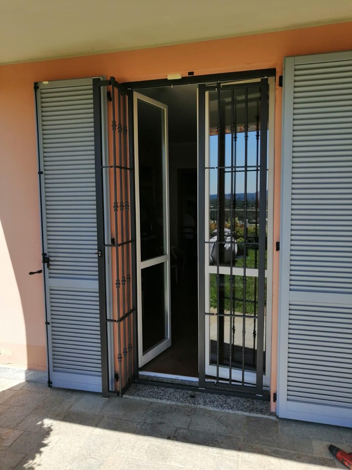 Железные перила безопасности Centro Inferriate Grate di sicurezza ARCH-00012163 - Вид №3