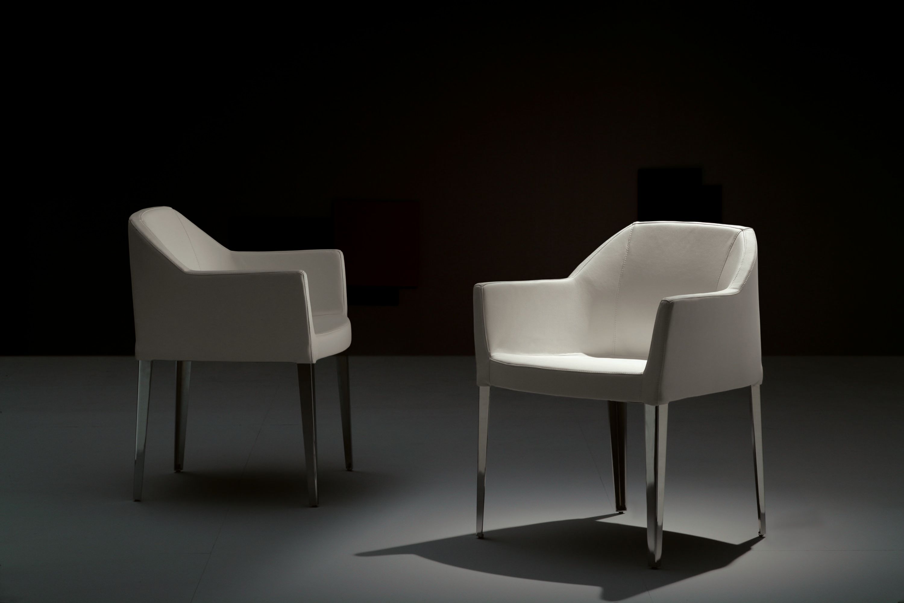 Кожаный стул с подлокотниками GRUPPO FOX день Фокса ARCH-00144128 - Вид №1