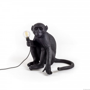 Seletti 14922 sitting MONKEY black лампа настольная обезьяна с лампочкой