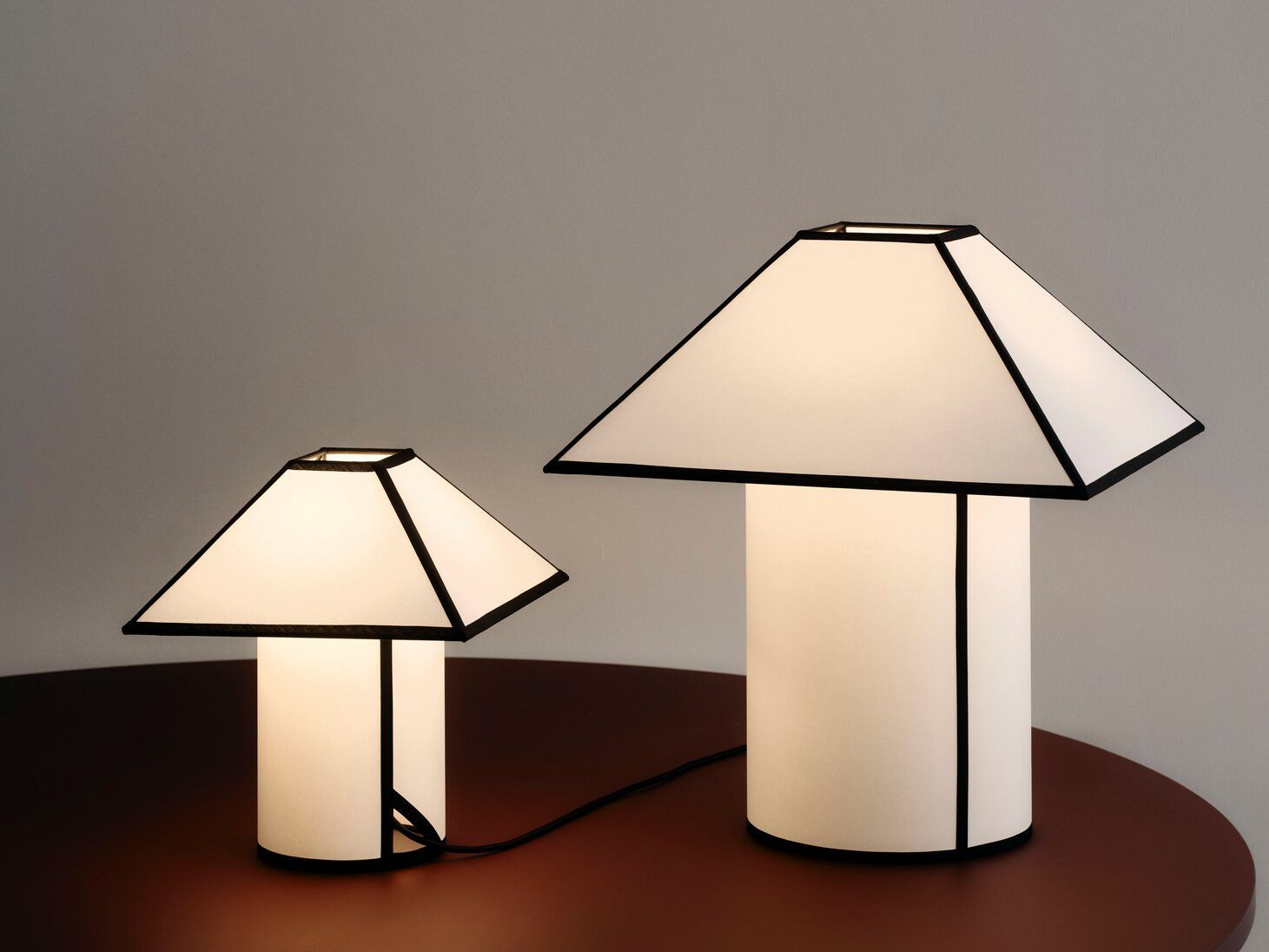 Переработанная светодиодная настольная лампа из ПЭТ Hay Ava ARCH-00063504 - Вид №9