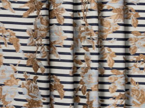 Жаккардовая ткань в полоску из вискозы