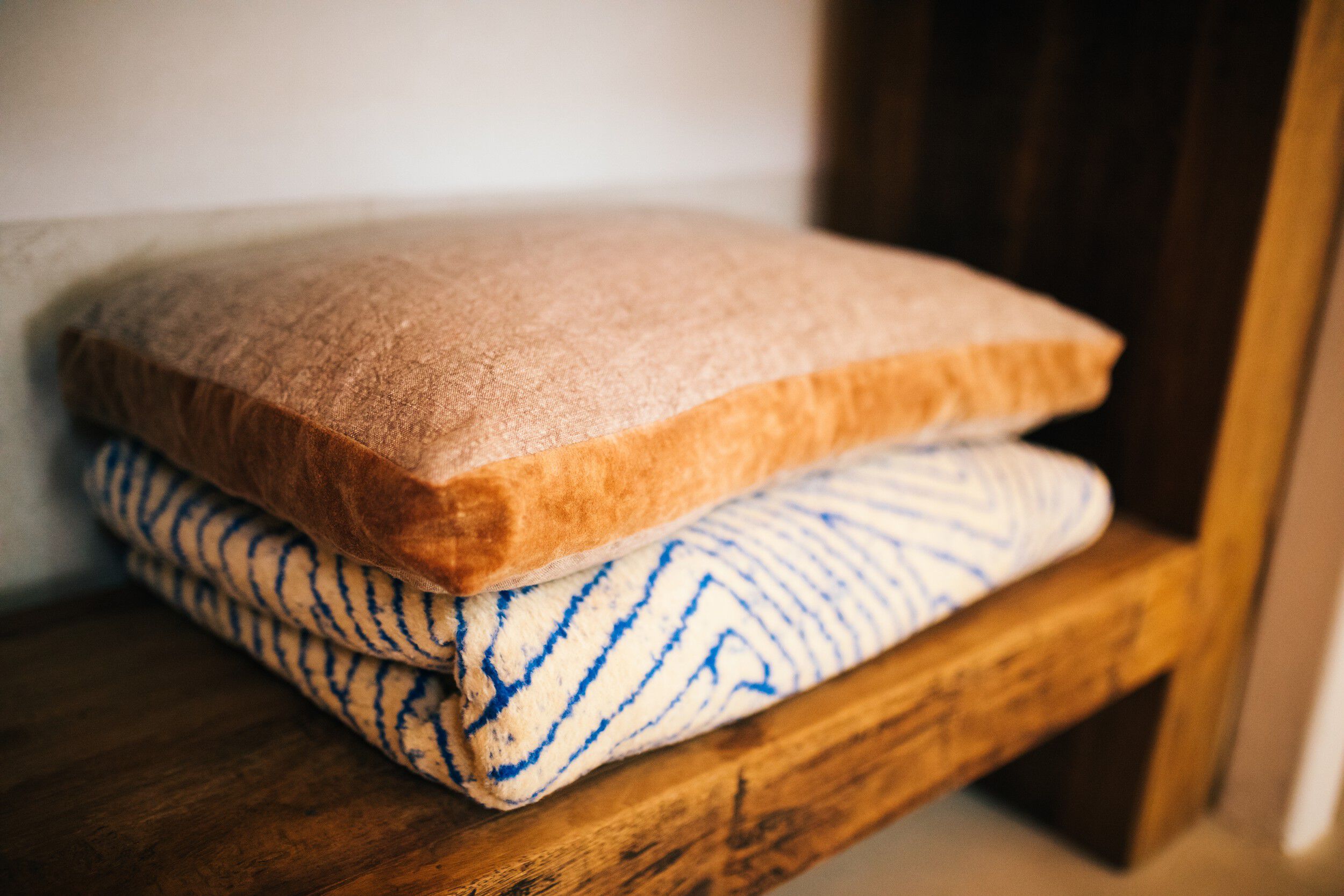 Льняная прямоугольная однотонная подушка POMAX BORDERS ARCH-00106515 - Вид №23