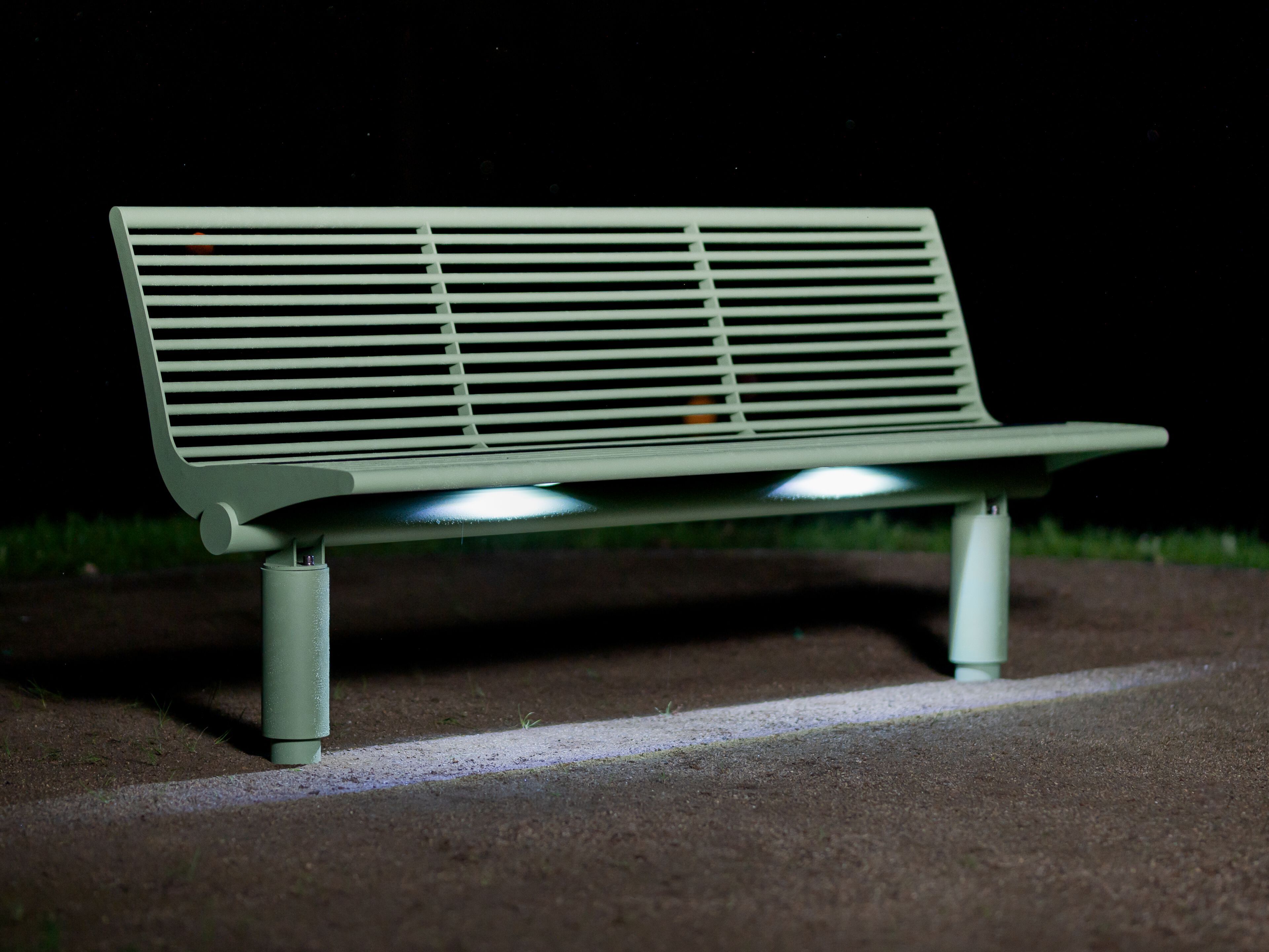 Скамья из нержавеющей стали со встроенным освещением BENKERT BANKE Siardo ARCH-00001092