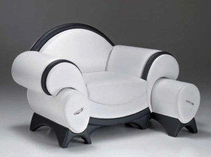 Кресло для ног с подлокотниками