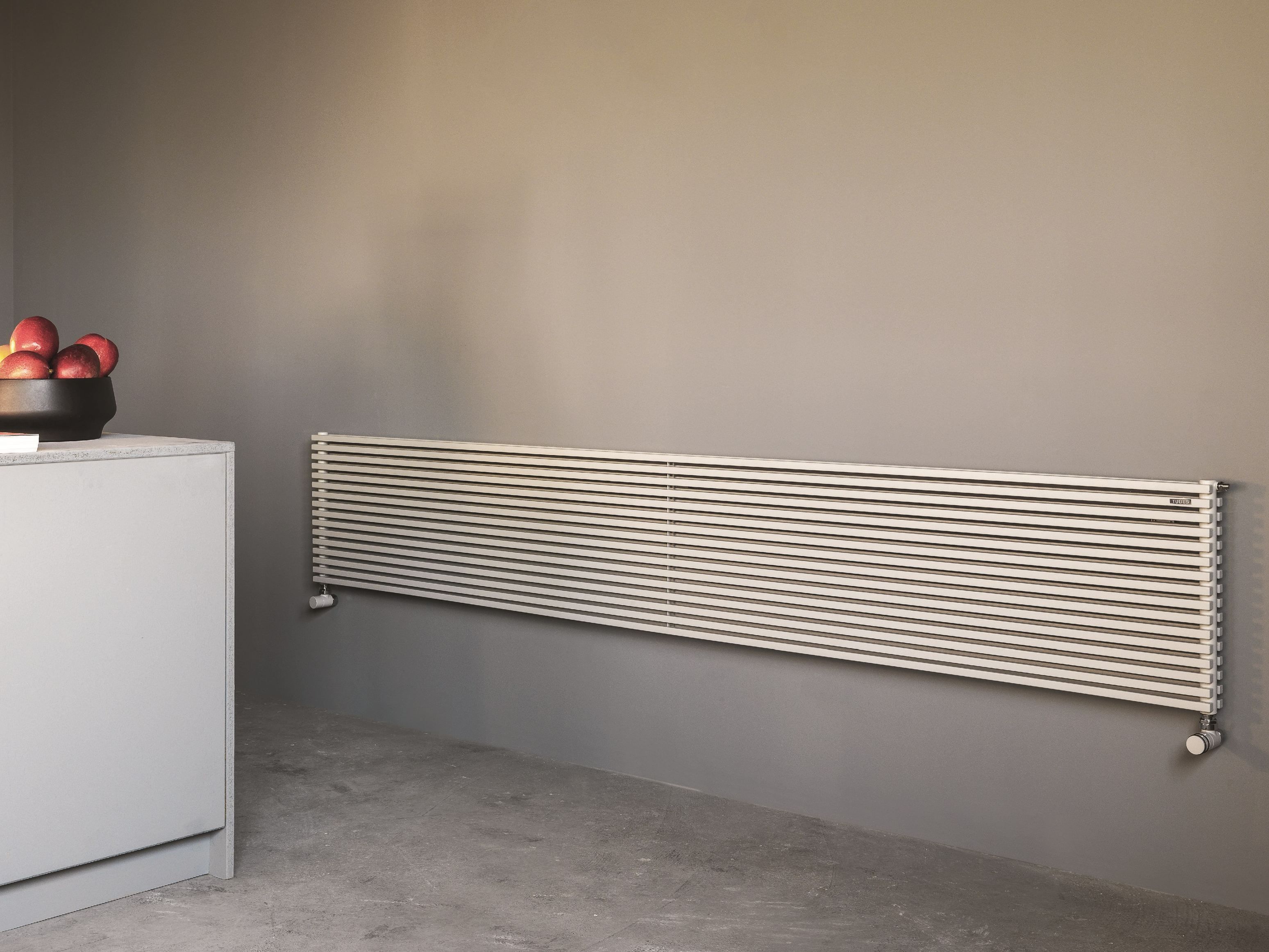 Полотенцесушитель с горячей водой из углеродистой стали Tubes основы ARCH-00016632