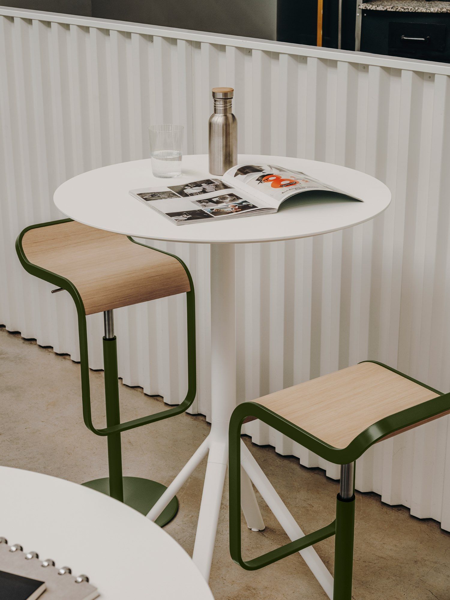 Высокий круглый садовый стол Lapalma FORK OUTDOOR ARCH-00093399 - Вид №6