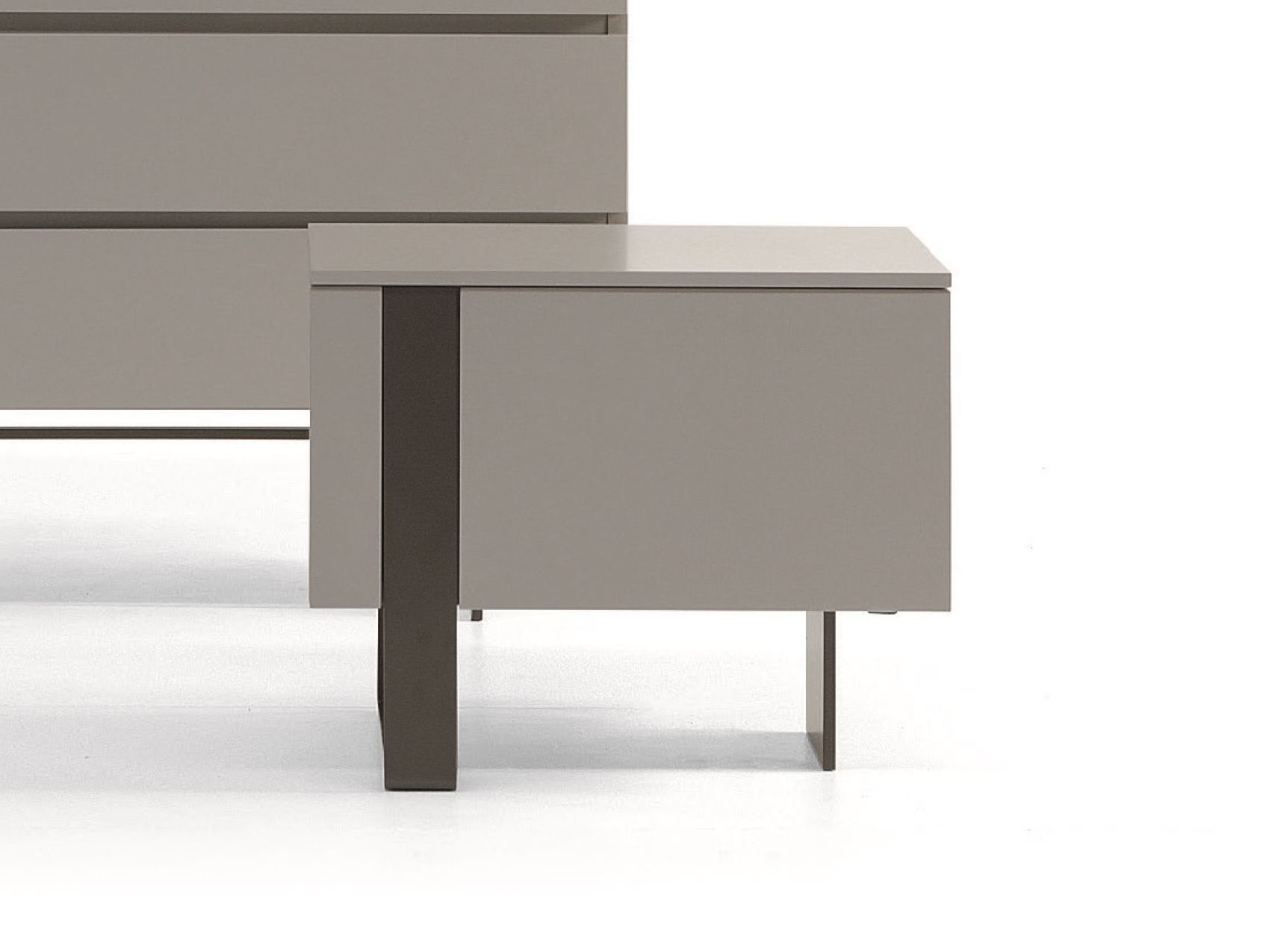 Деревянная тумбочка с ящиками BONALDO Антиб ARCH-00051699