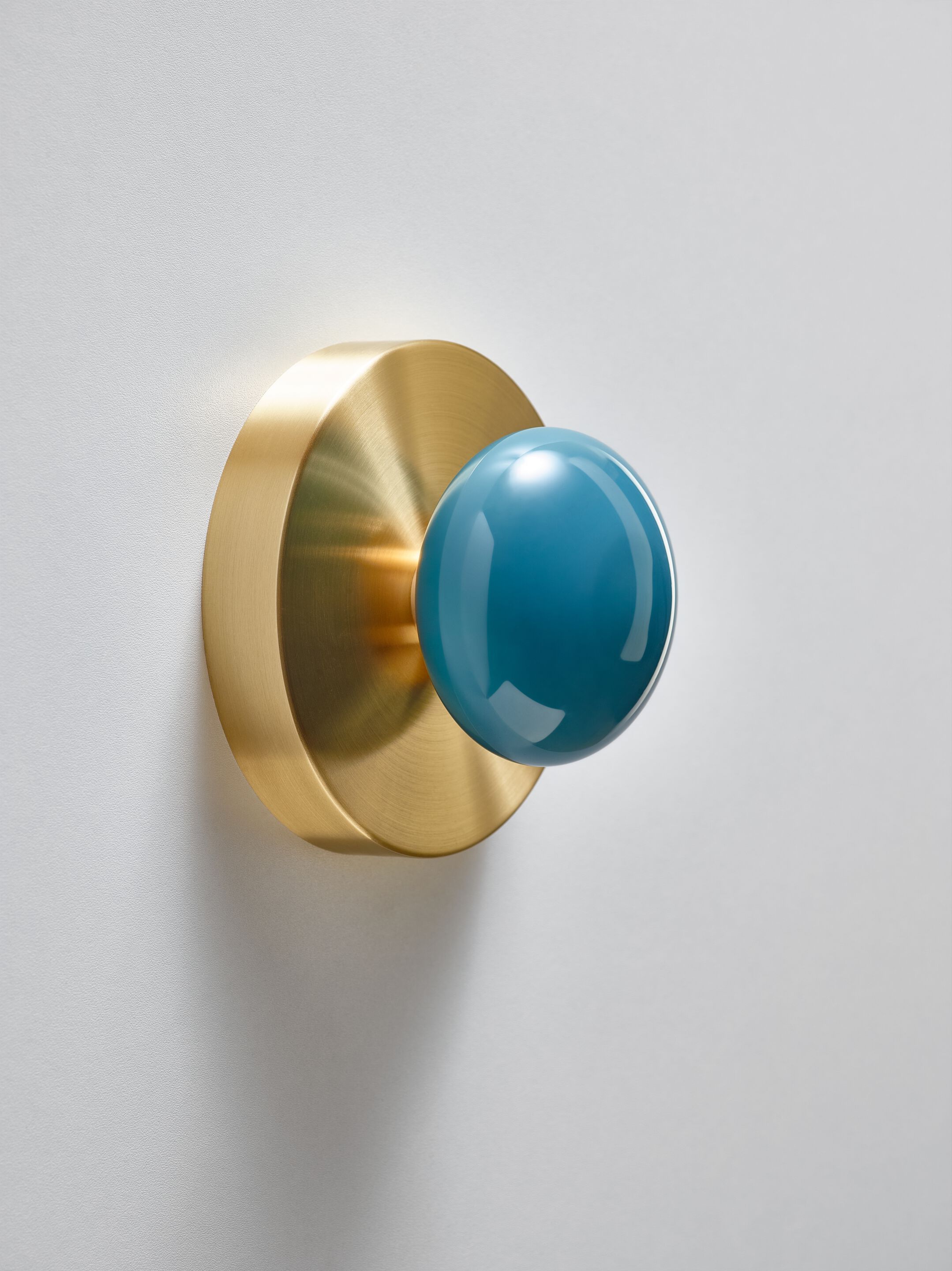 Светодиодный настенный светильник из дутого стекла и латуни SkLO DOT 1X ARCH-00141570 - Вид №3