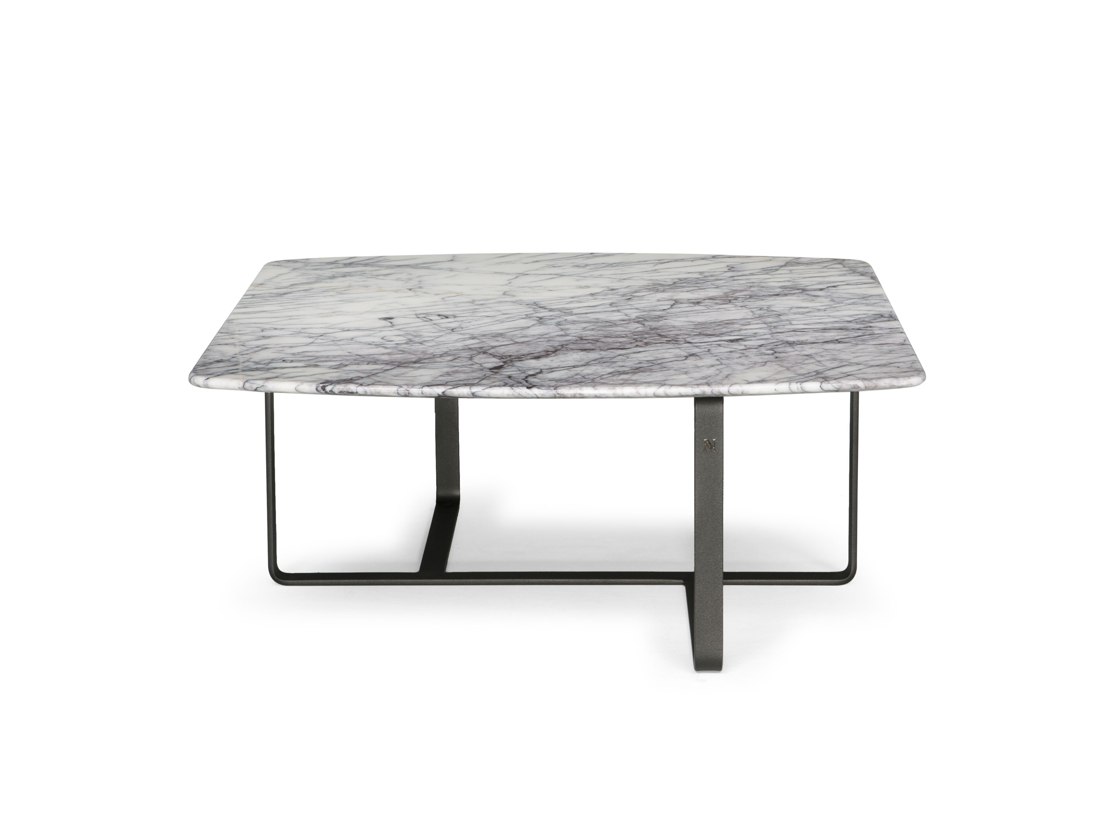 Низкий квадратный журнальный столик с мраморной столешницей Natuzzi Italia время ARCH-00058656