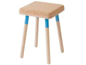 Низкий табурет из пробки