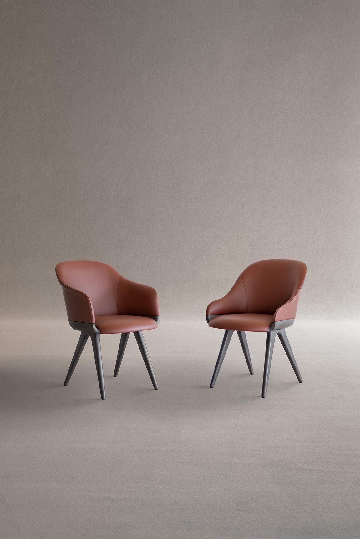 Мягкое кожаное кресло с подлокотниками Potocco Lyz ARCH-00028275 - Вид №1