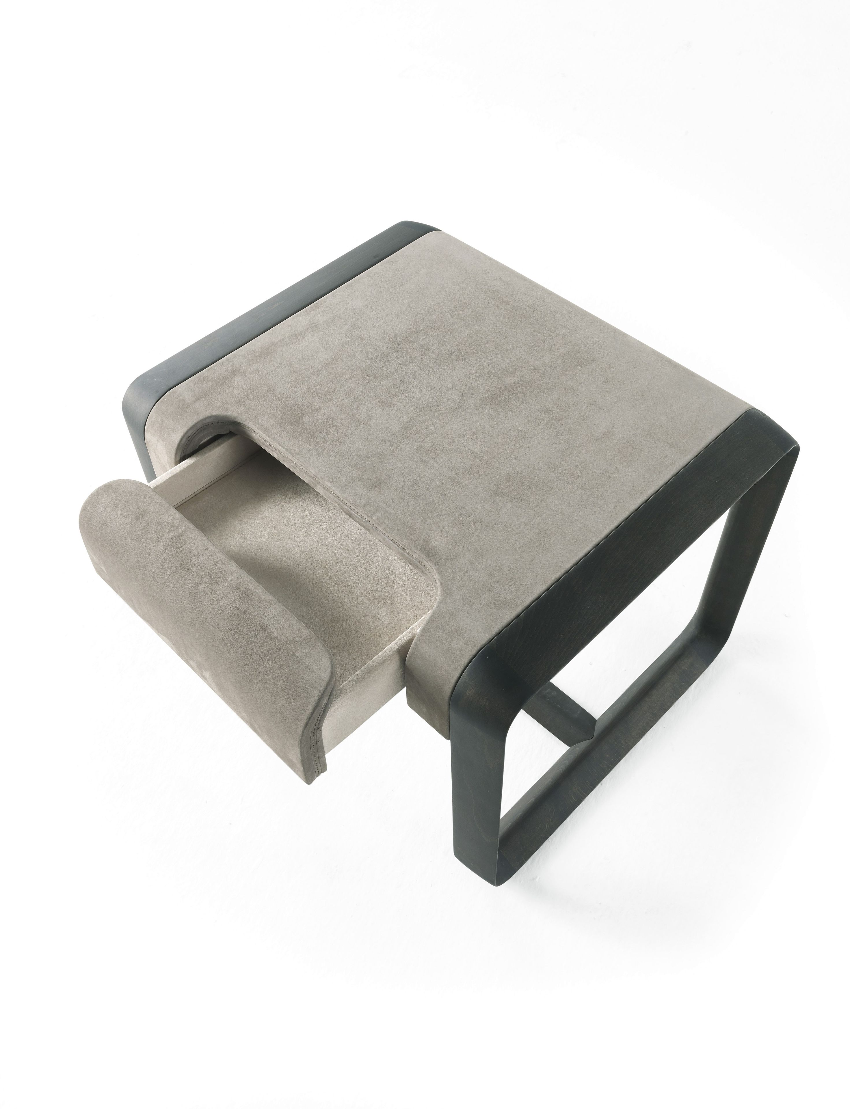 Тумбочка из нубука с ящиками Gianfranco Ferré Home Wynwood ARCH-00127425 - Вид №5