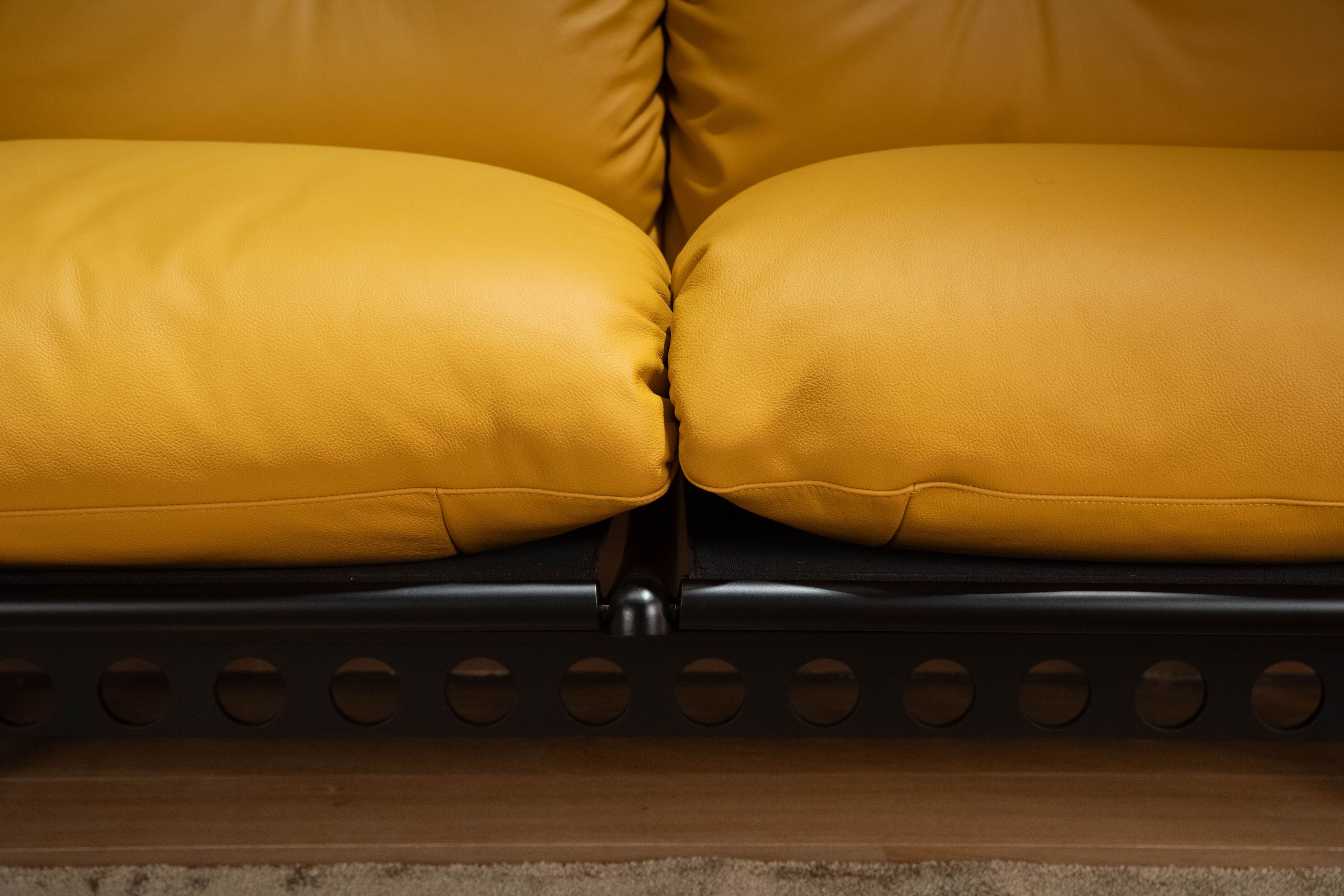 2-местный кожаный диван In Stock Poltrona Frau ARCH-00014386 - Вид №1