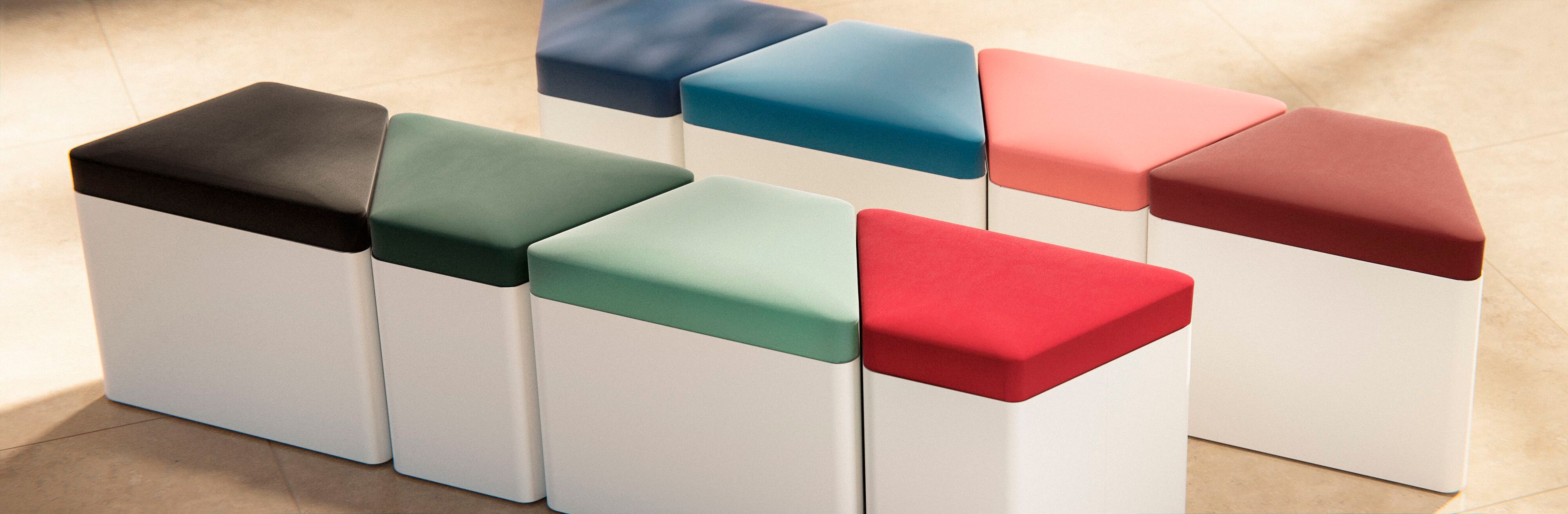 Табурет из листового металла с мягким сиденьем Made Design Niseko ARCH-00117319 - Вид №1