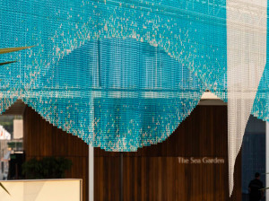 Фасадные ограждения из алюминиевых цепей