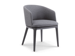 Мягкое деревянное низкое кресло с подлокотниками