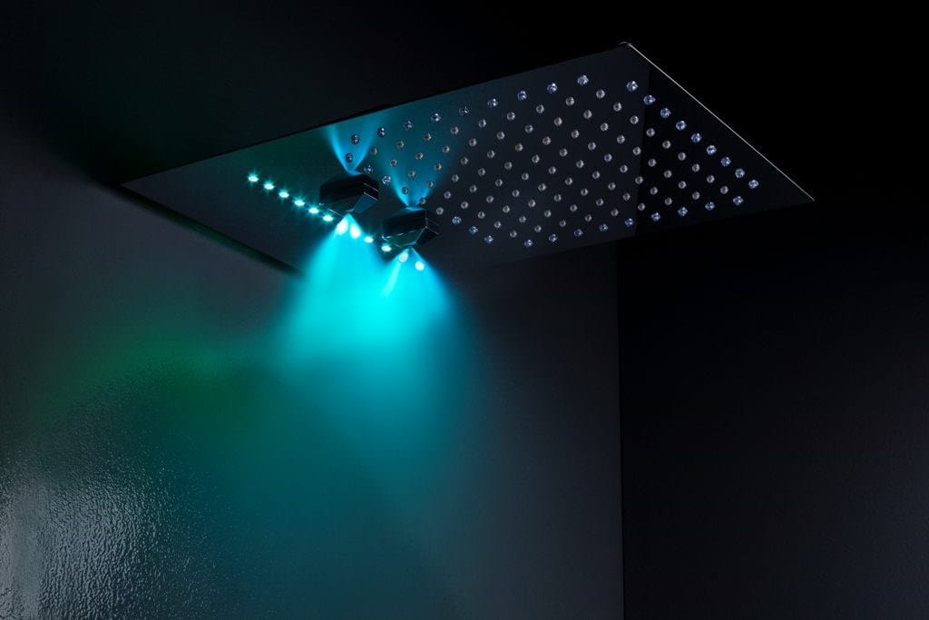 Настенная душевая головка с системой защиты от накипи с хромотерапией tender rain Jetto ARCH-00128140 - Вид №1