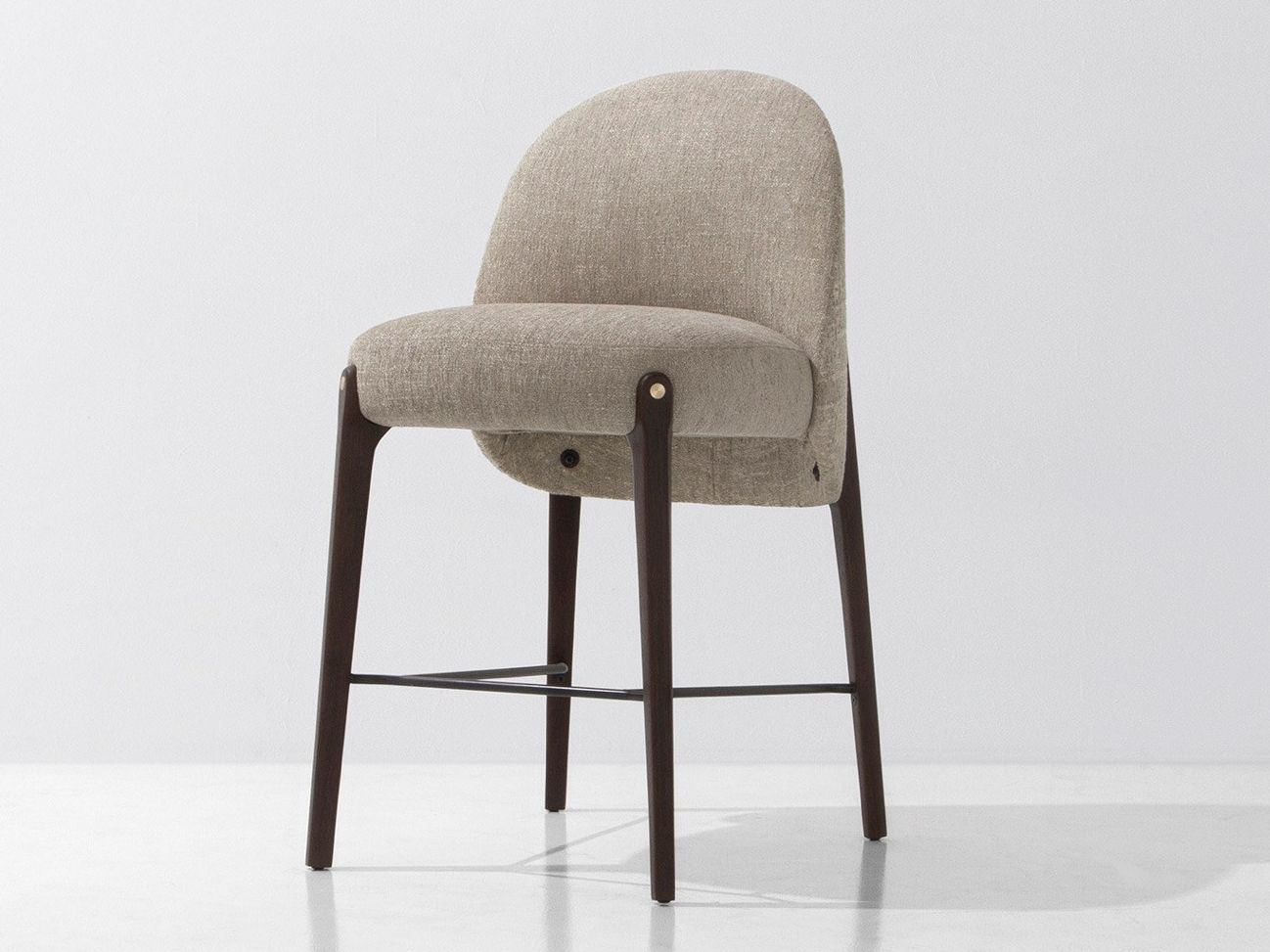 Высокий стул с подставкой для ног District Eight Ames ARCH-00144250