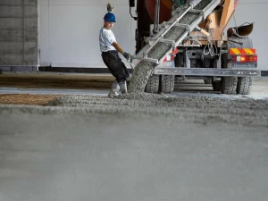 BASF Construction Chemicals Суперпластифицирующая добавка для бетонных полов