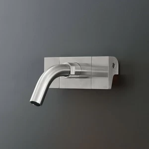 Настенный двойной ручки смеситель с носиком L. 135 мм  NEU16 CEADESIGN