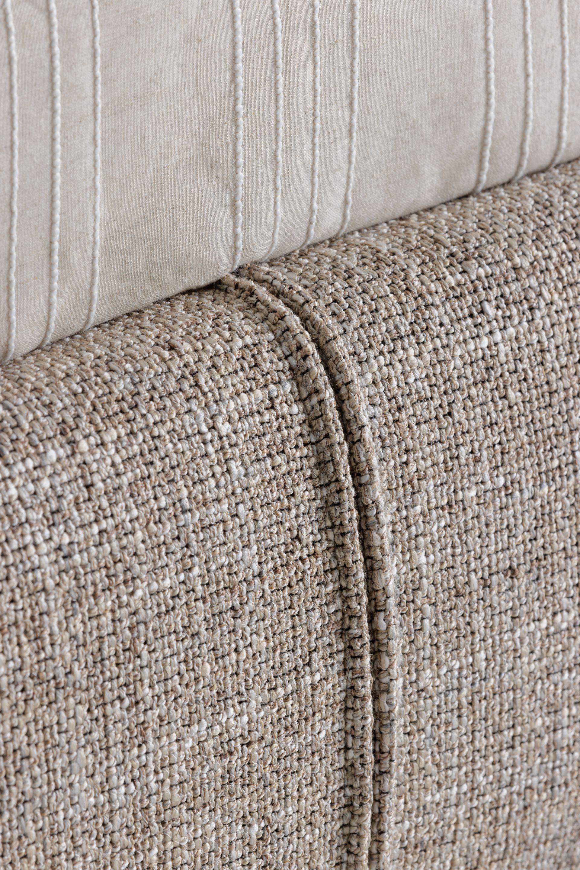 Двуспальная кровать из ткани с мягким изголовьем Flou ATELIERM ARCH-00150147 - Вид №1