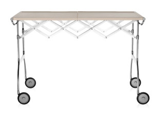 Стальной складной стол с колесами