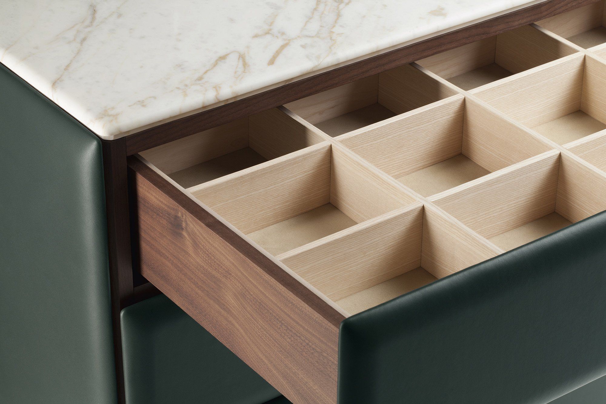 Кожаный комод Poltrona Frau коллекция-мебель и аксессуары ARCH-00122213 - Вид №6